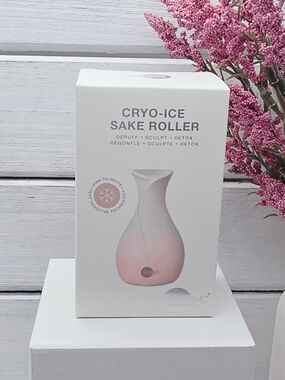 Skin Inc Cryo-Ice Sake Roller - Pink to White Gradient